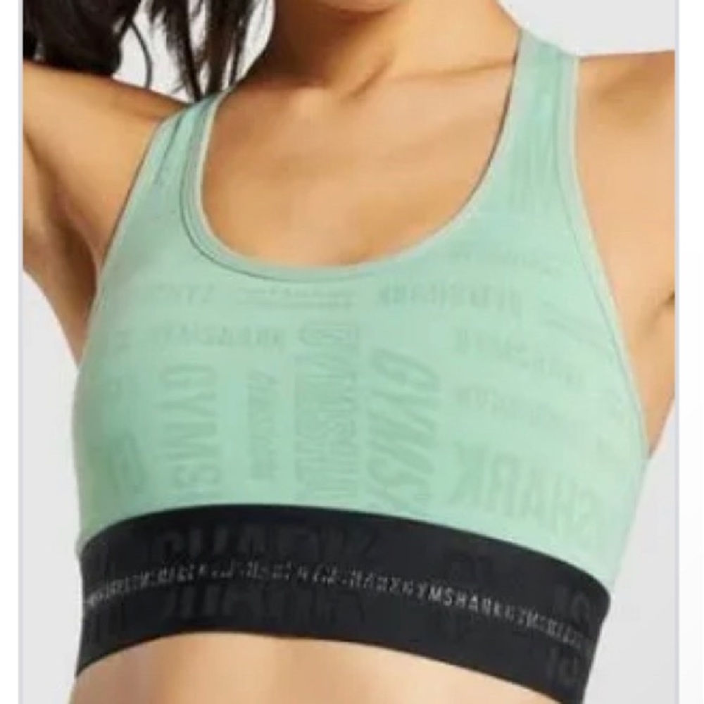GYMSHARK sports bra size medium
